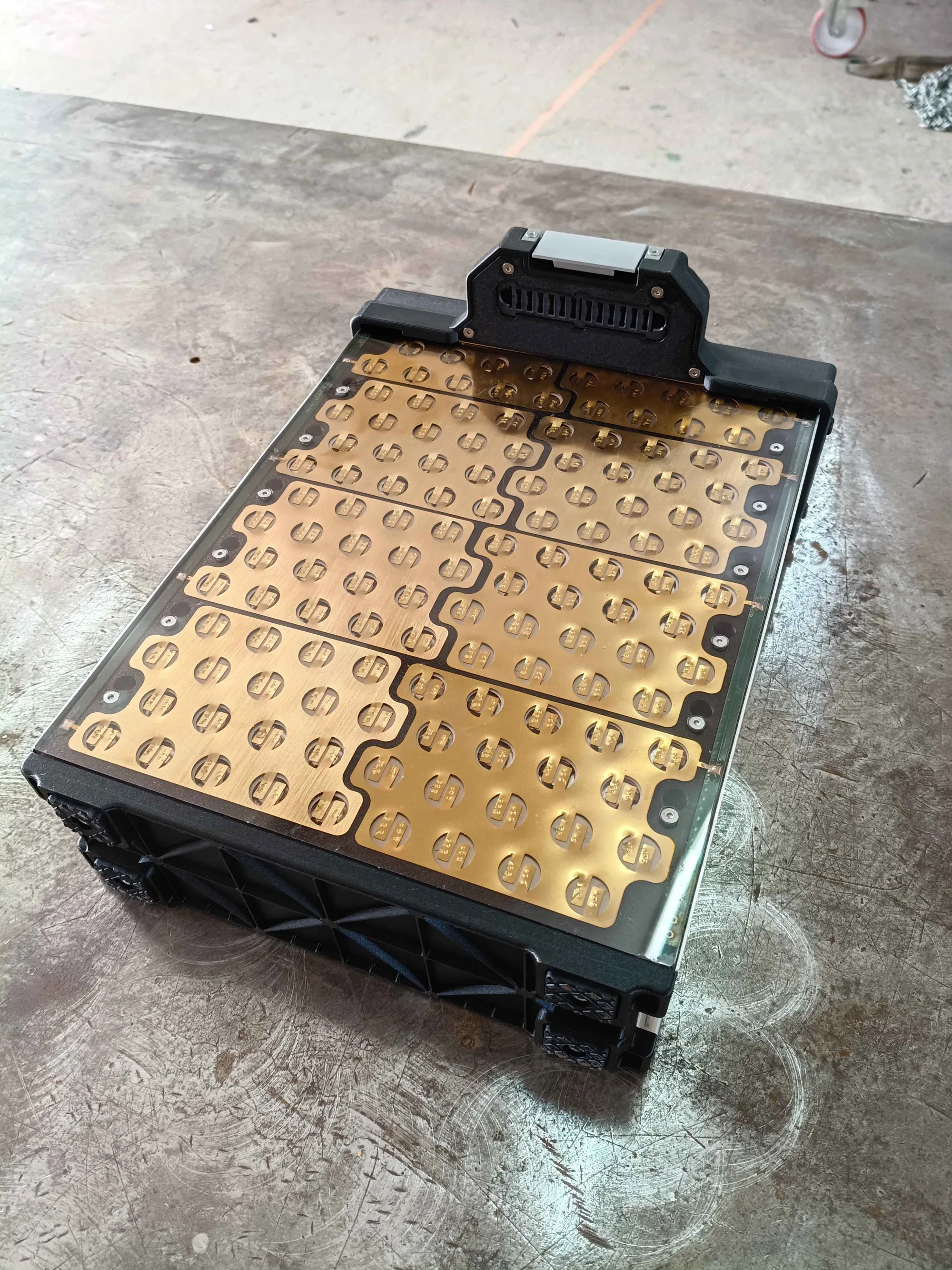 Finished ESS pack with connector housing